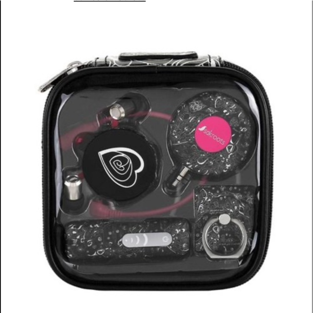 NWT! SAKROOTS ARTIST CIRCLE TECH KIT